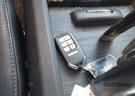 2020 Honda Pilot Awd Touring 8 Passenger z USA, uszkodzony, nr VIN 5FNYF6H98LB032756